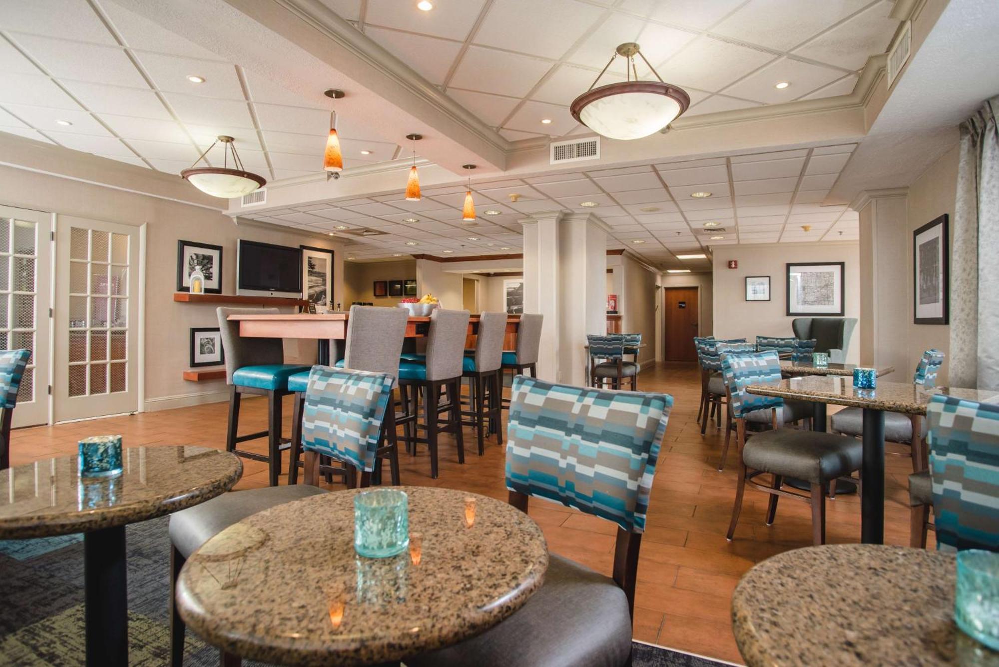 Hampton Inn Джоплін Екстер'єр фото