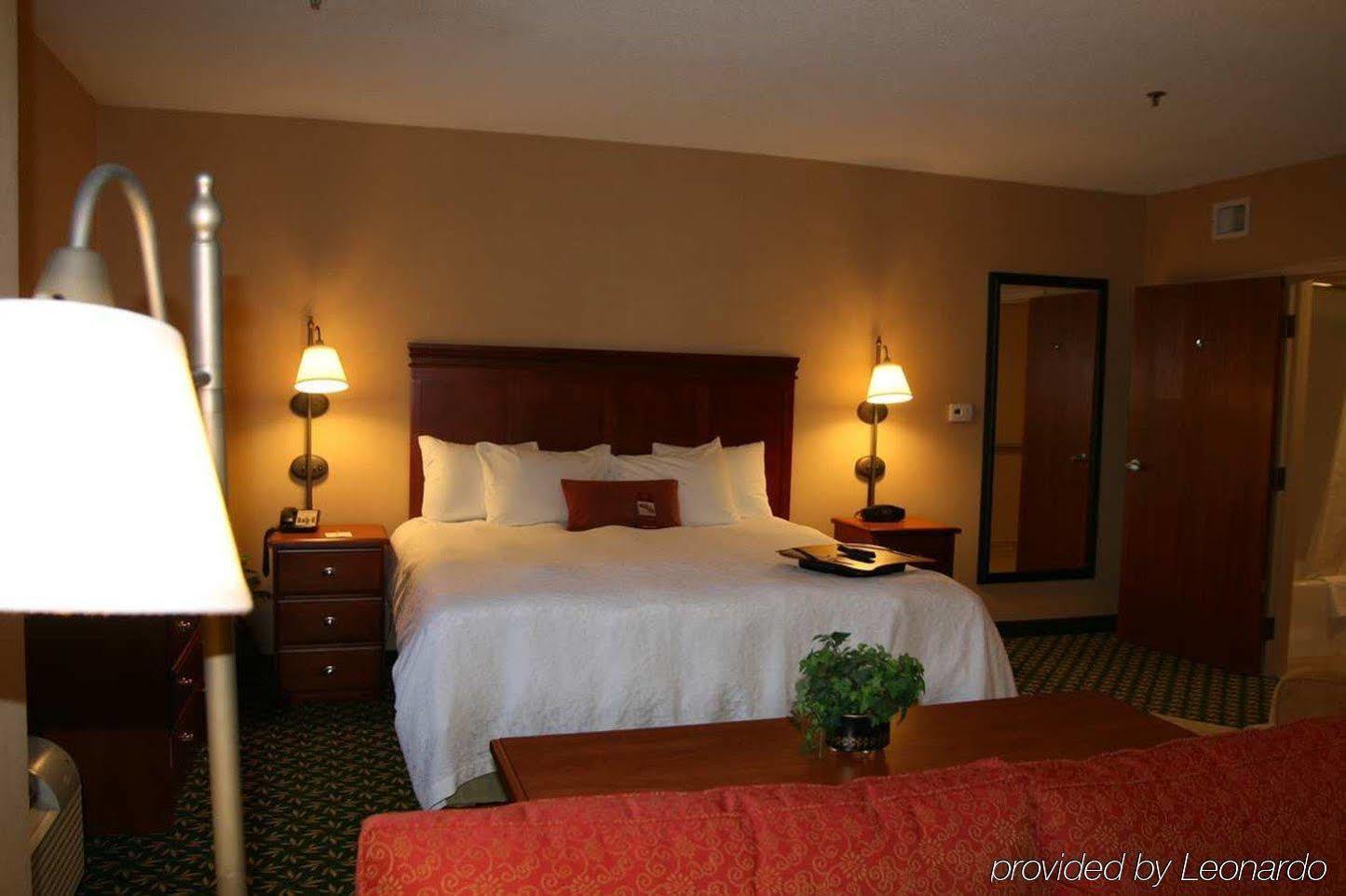 Hampton Inn Джоплін Екстер'єр фото